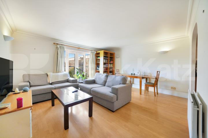 Boasting size, quality & location Bentham House.Falmouth Road, Borough/London Bridge